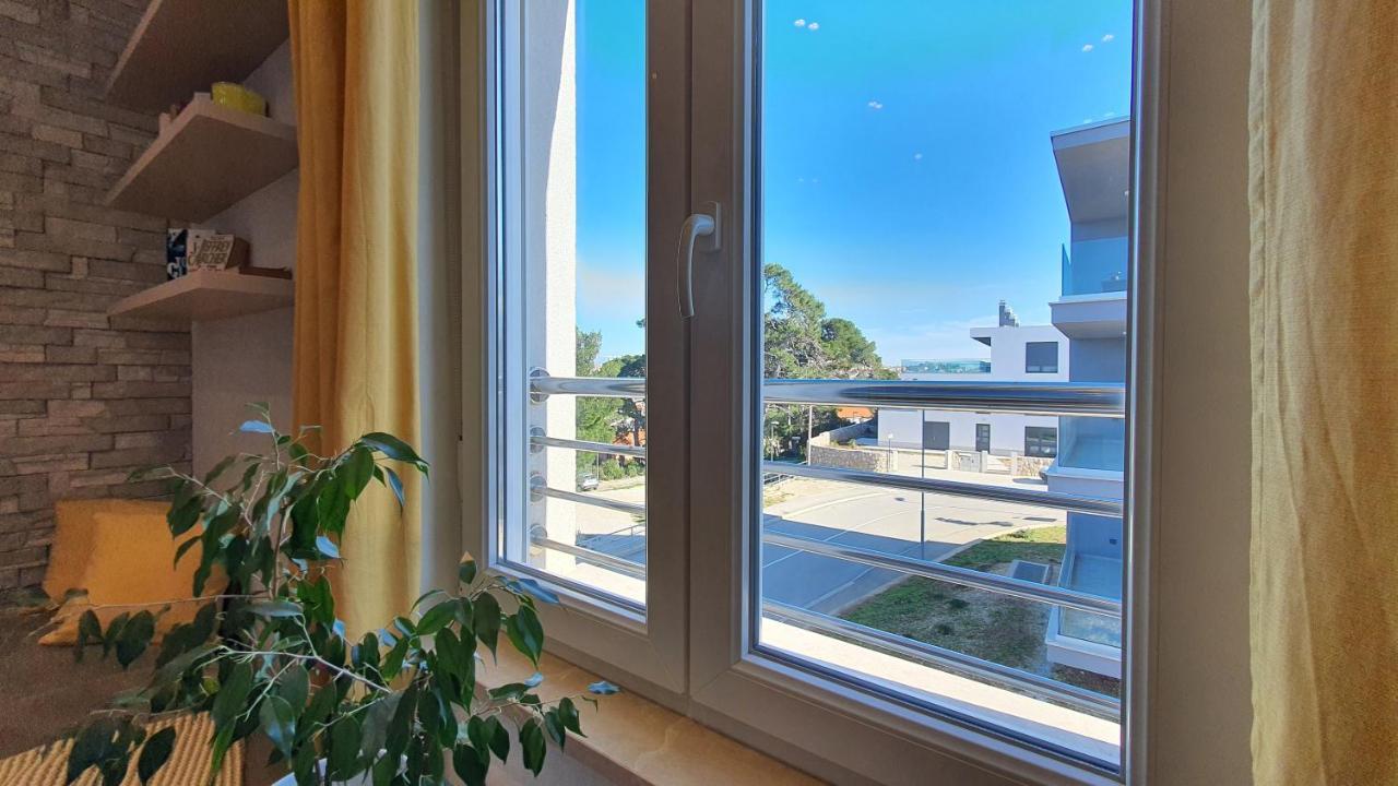 Beautiful View Apartment With Garage Space Mali Losinj Exterior photo