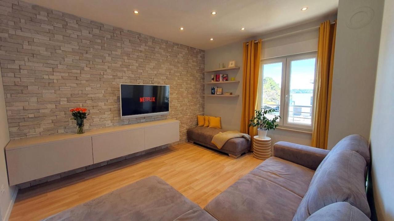 Beautiful View Apartment With Garage Space Mali Losinj Exterior photo