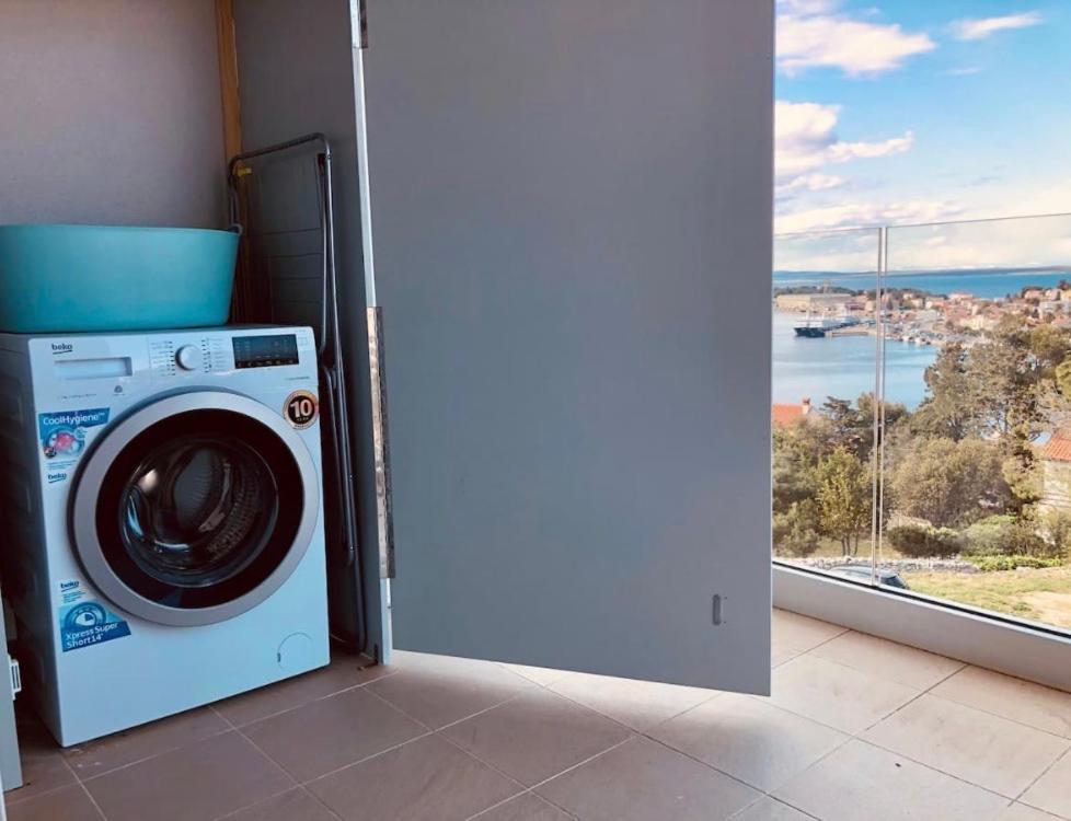 Beautiful View Apartment With Garage Space Mali Losinj Exterior photo