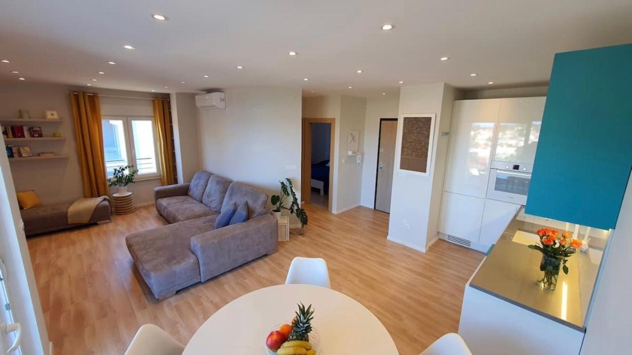 Beautiful View Apartment With Garage Space Mali Losinj Exterior photo