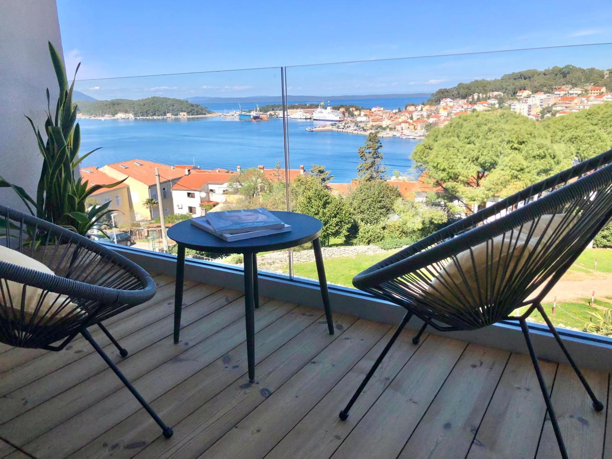 Beautiful View Apartment With Garage Space Mali Losinj Exterior photo